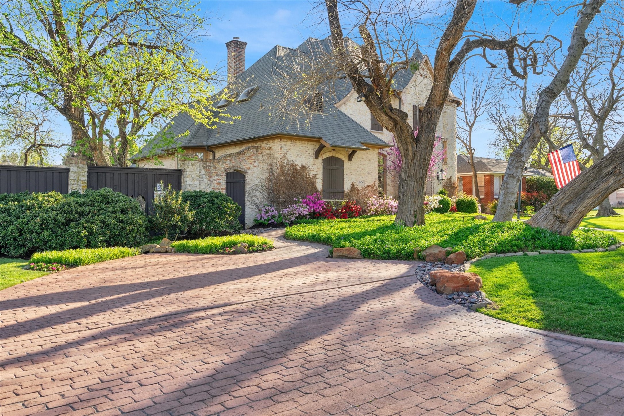 6262 Turner Way Dallas TX 75230