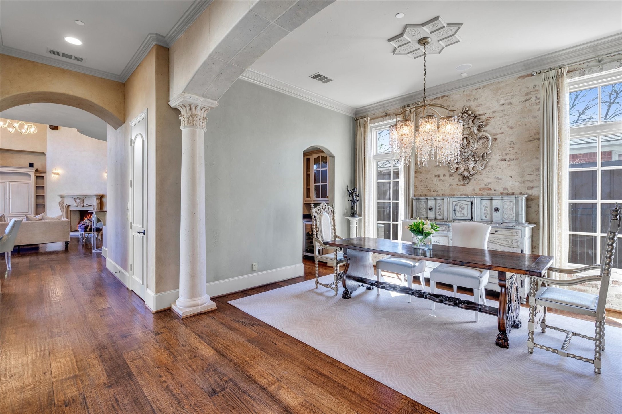 6262 Turner Way Dallas TX 75230