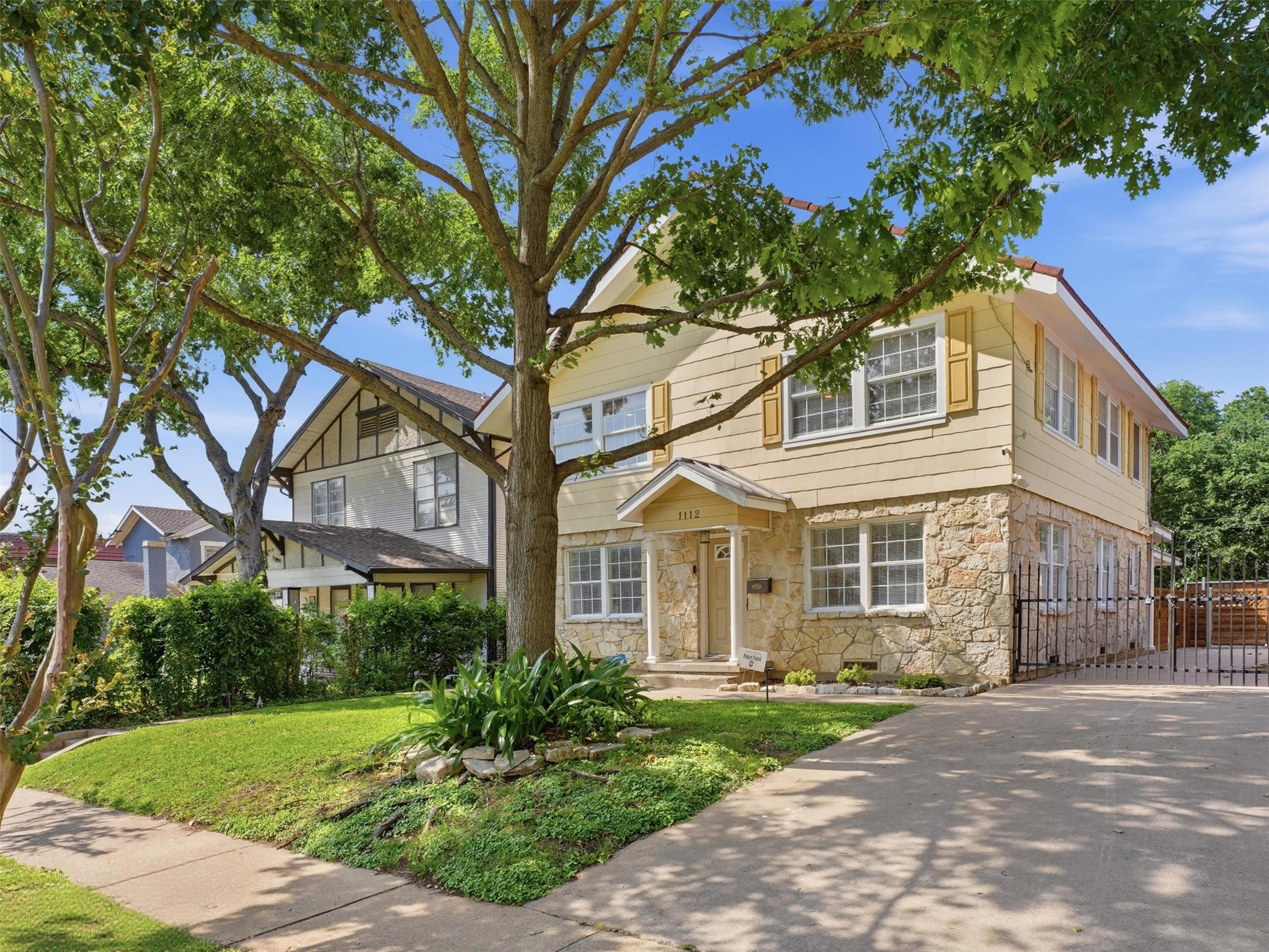 1112 Kings Highway Dallas TX 75208