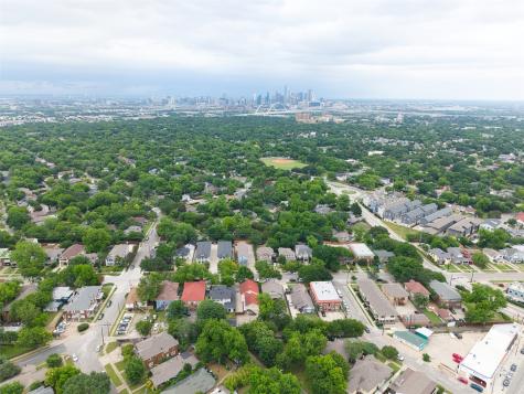 1112 Kings Highway Dallas TX 75208