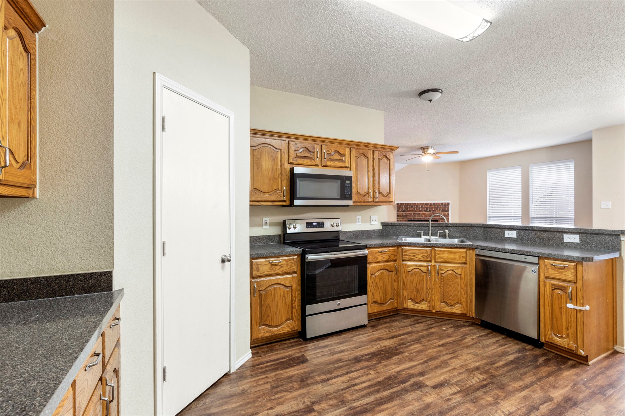 2848 Goldfinch Drive Mesquite TX 75181