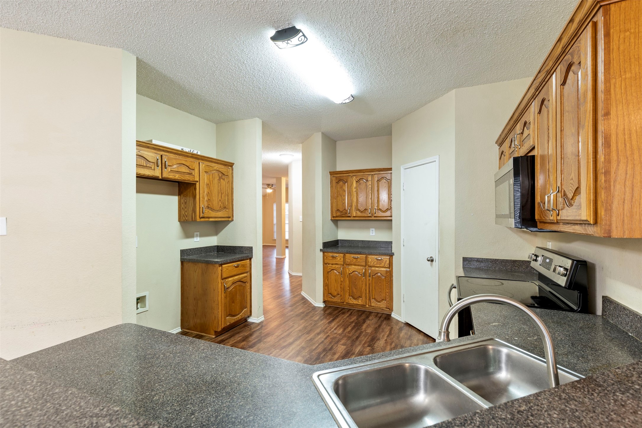 2848 Goldfinch Drive Mesquite TX 75181