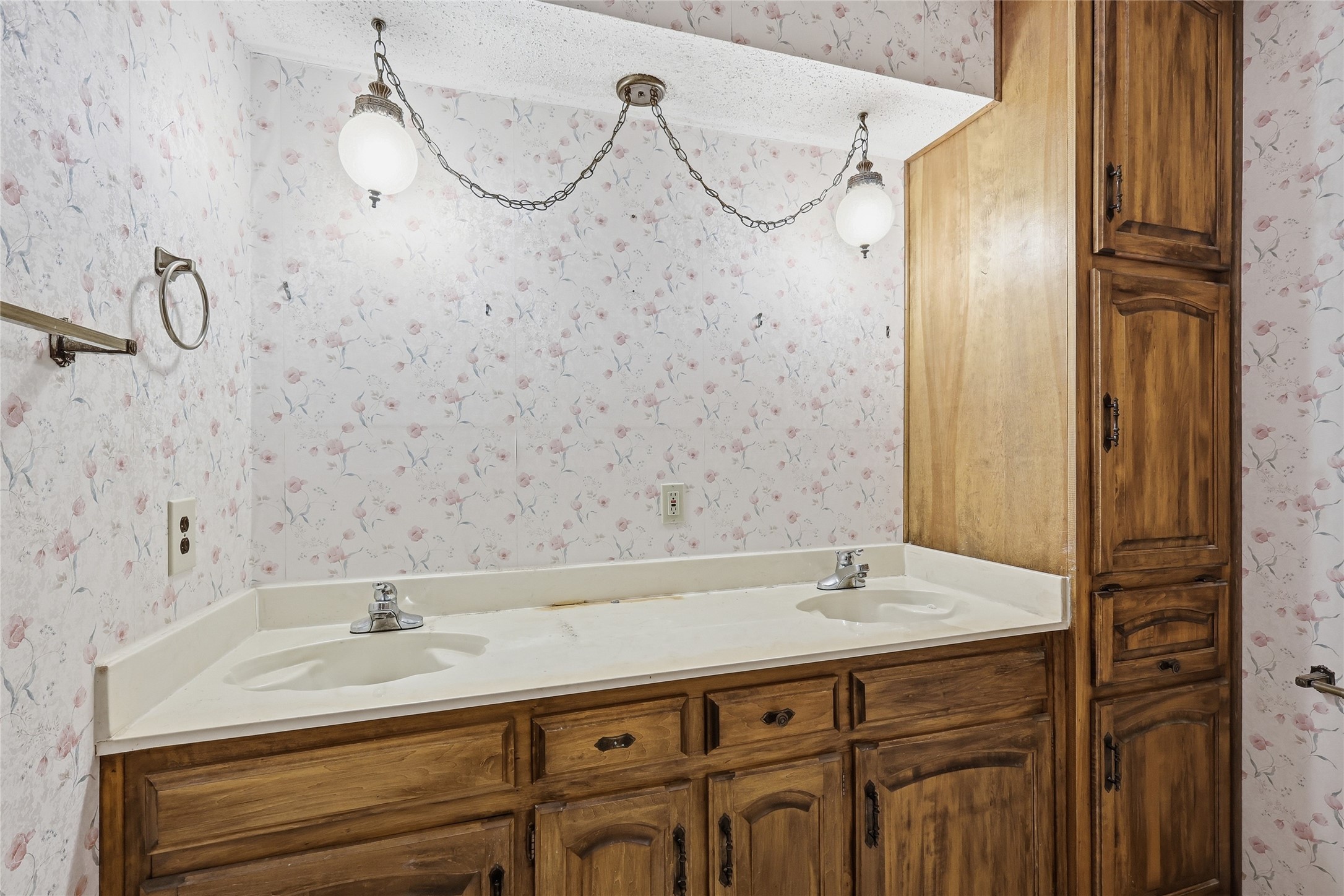 100 Hyline Drive Keene TX 76031