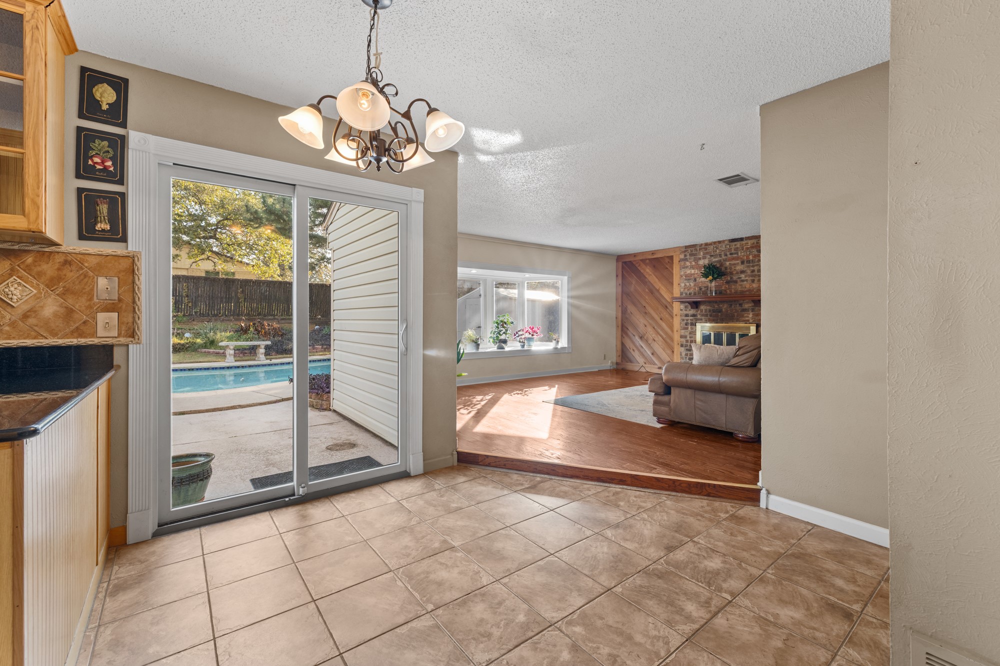 3708 Windsong Lane Bedford TX 76021