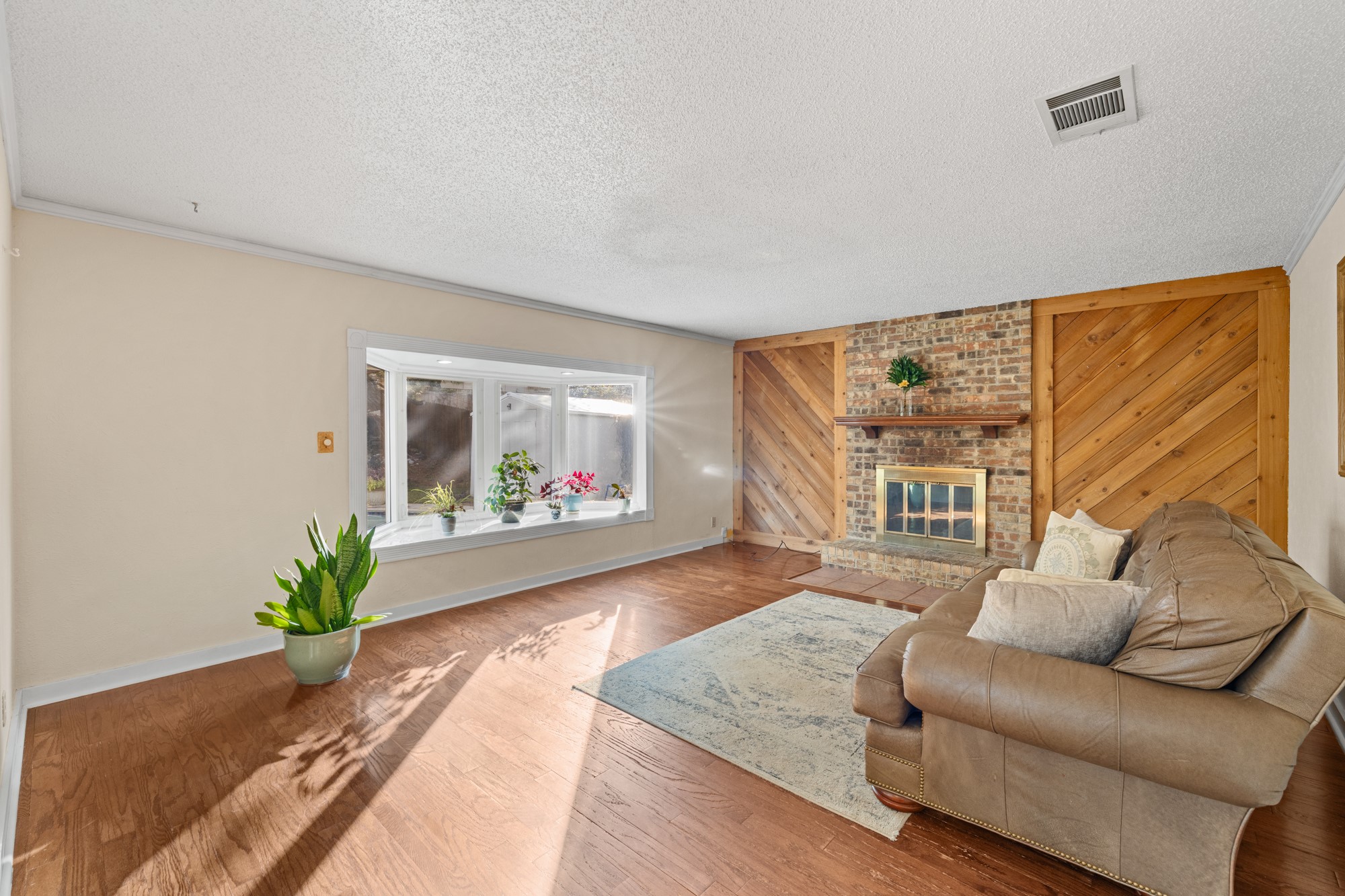 3708 Windsong Lane Bedford TX 76021