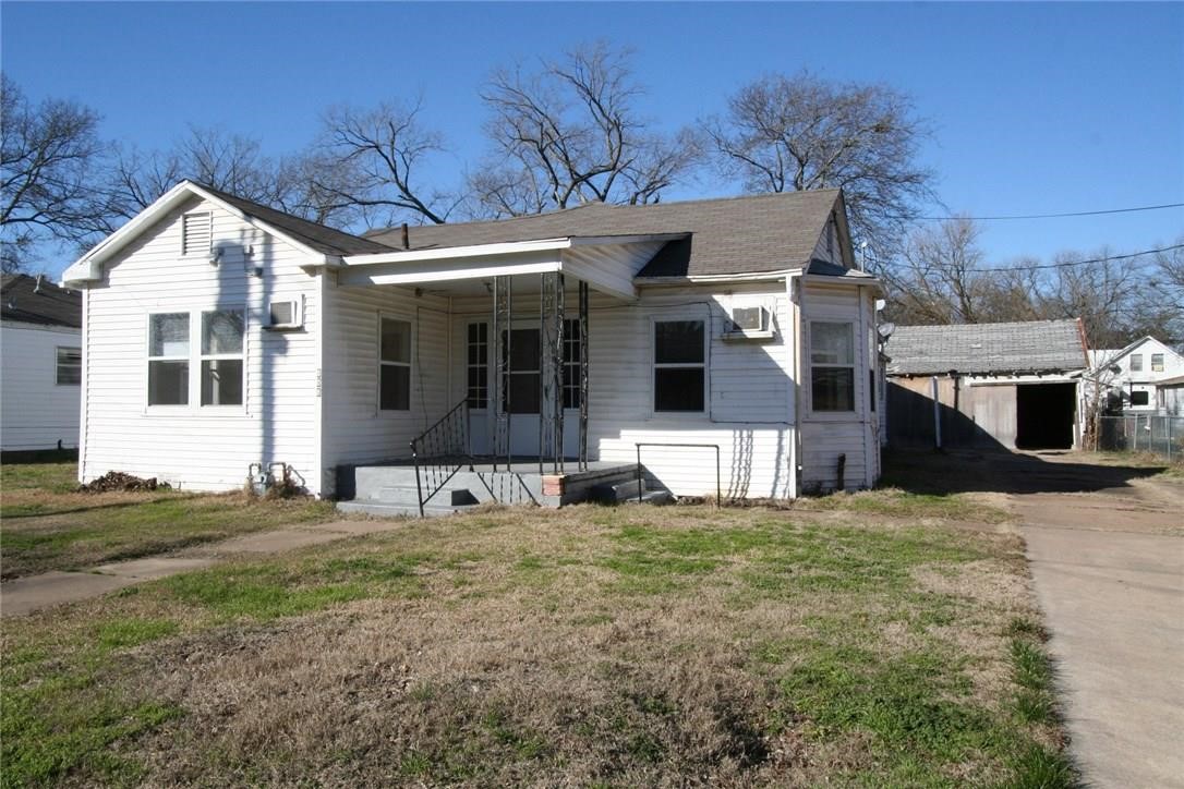 808 W 8th Street Bonham TX 75418