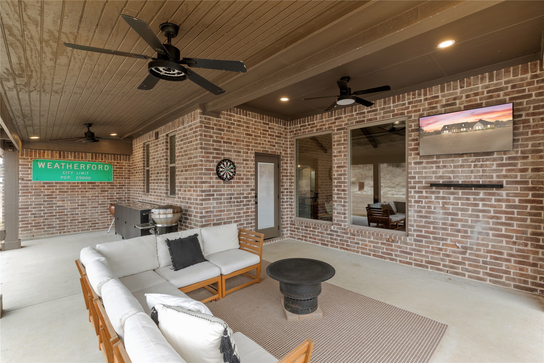 916 Silverleaf Drive Weatherford TX 76085