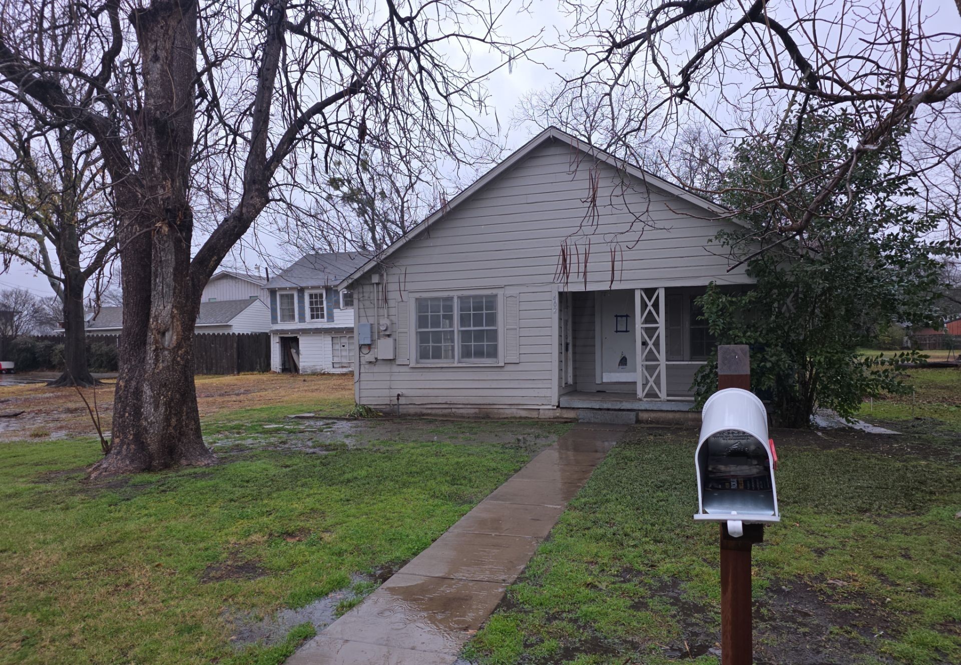 402 W 4th Street Kaufman TX 75142