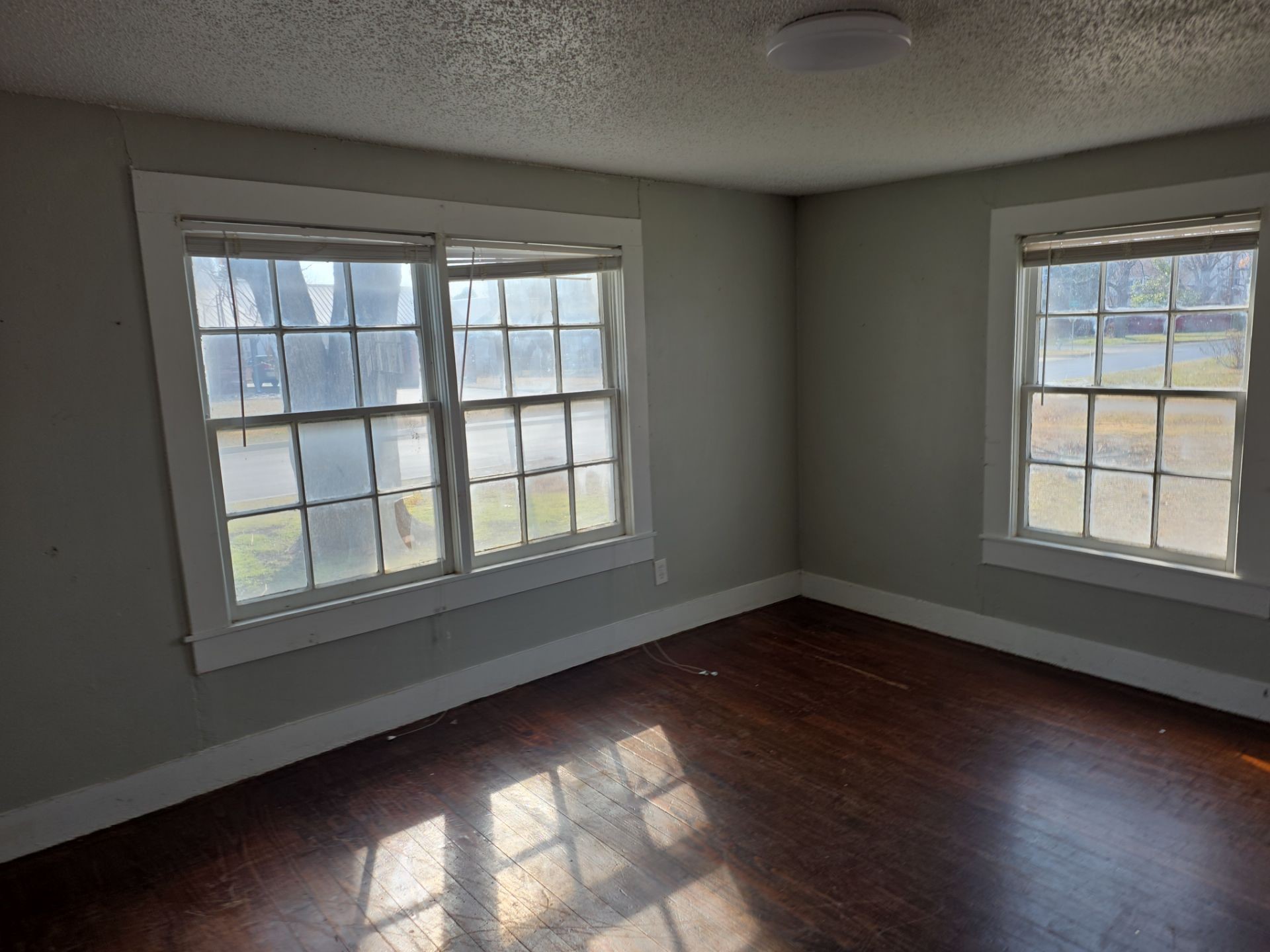402 W 4th Street Kaufman TX 75142