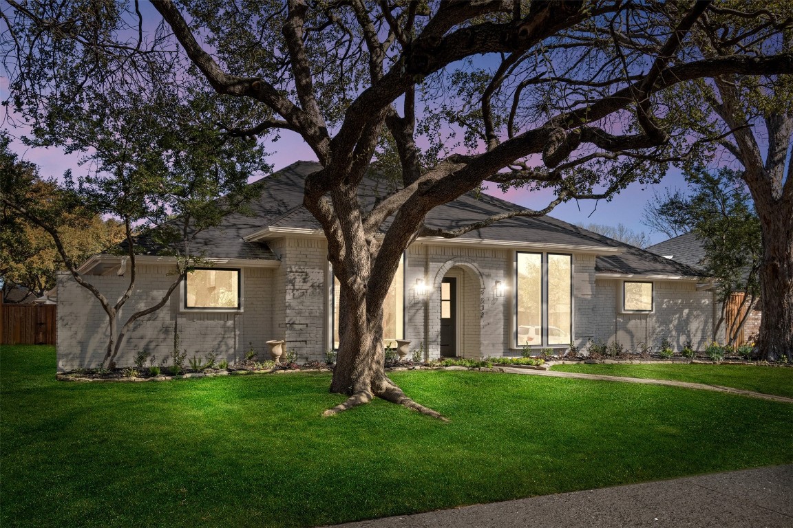 9033 Gunnison Drive Dallas TX 75231