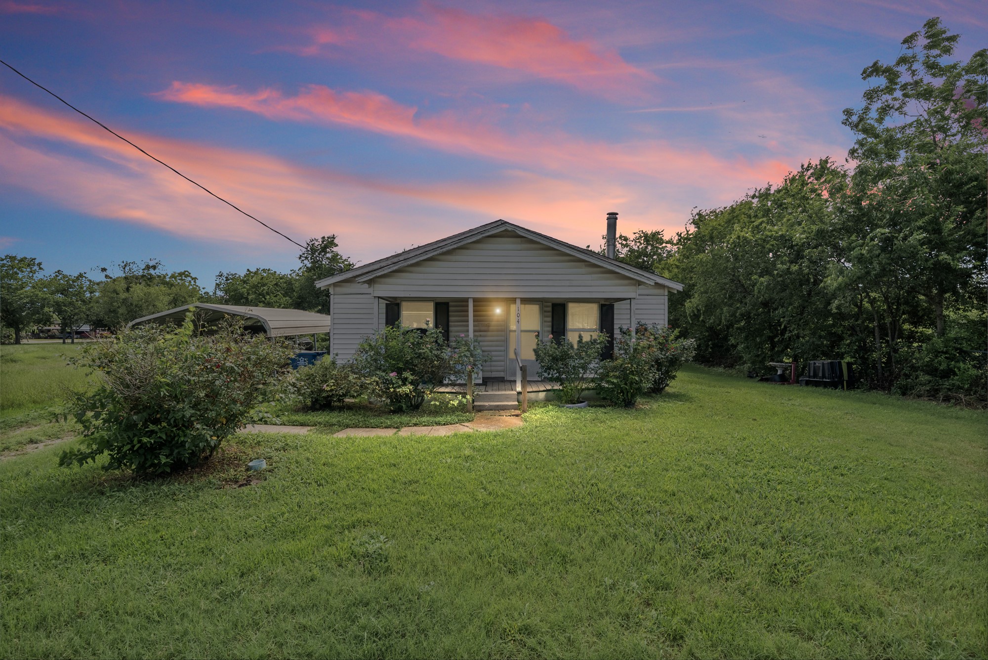 104 S College Street Itasca TX 76055