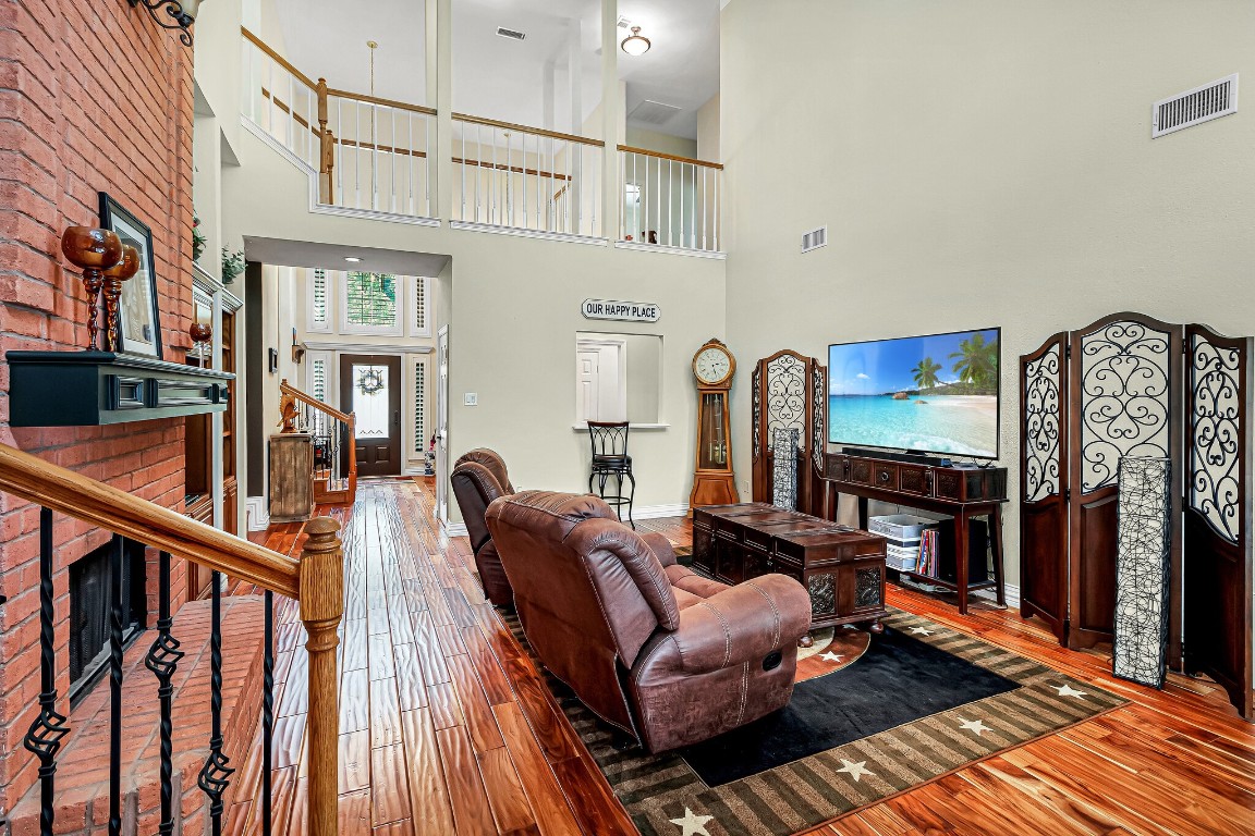 6401 Tiffany Oaks Lane Arlington TX 76016