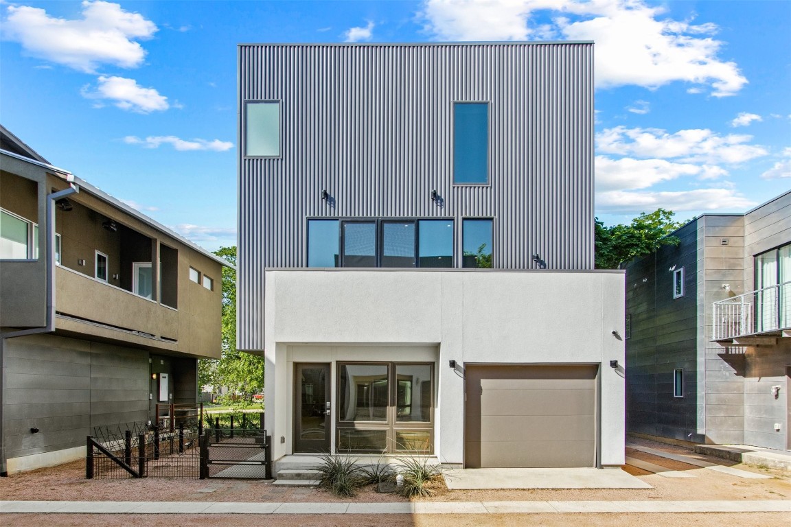 1521 Hickory Street Dallas TX 75215