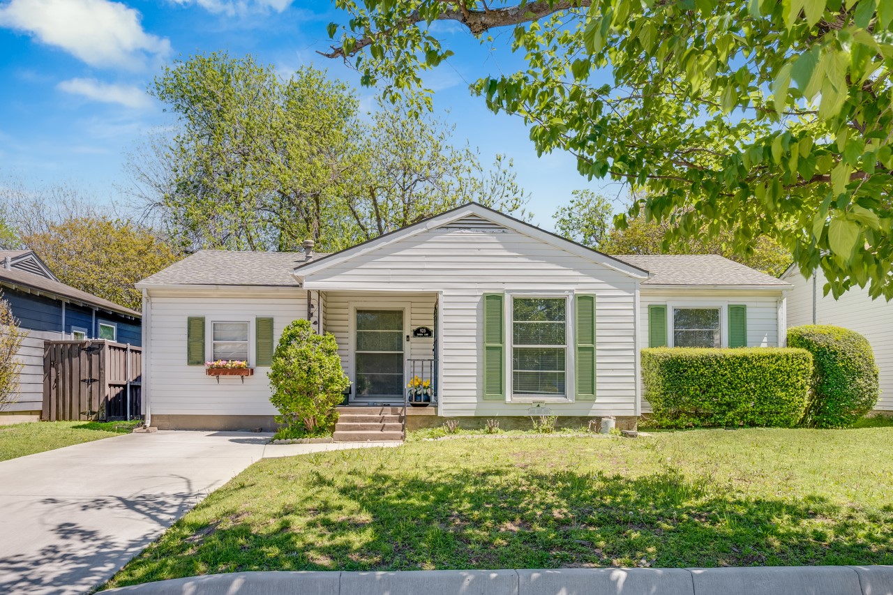 925 Tamara Lane Grand Prairie TX 75051