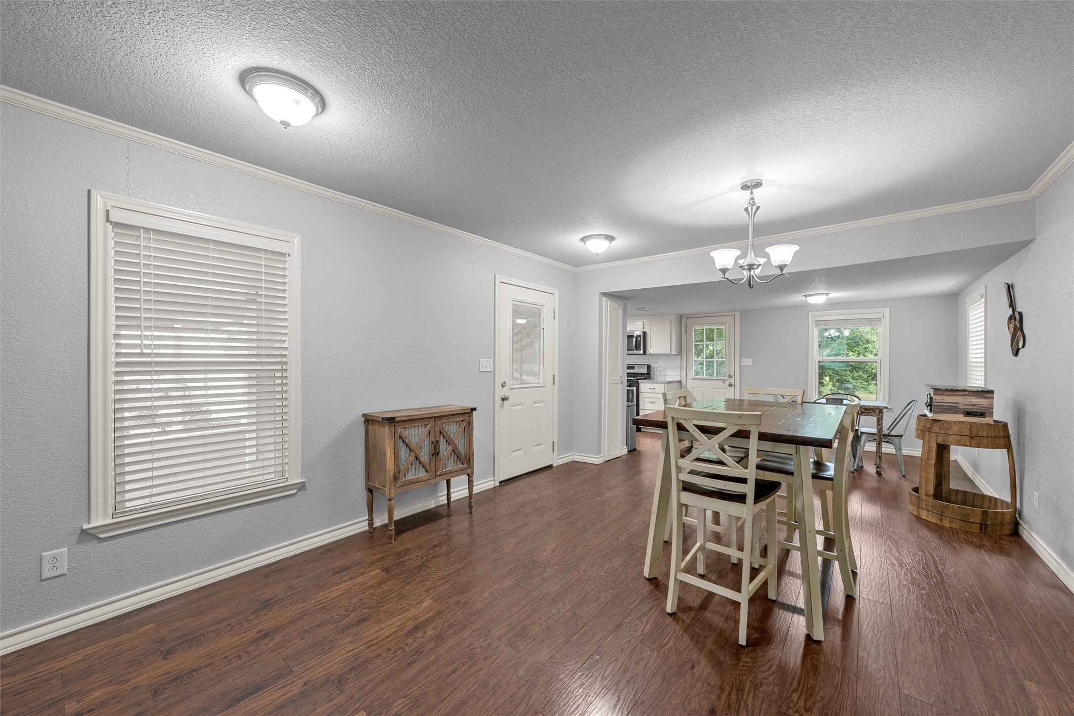 911 S Main Street West TX 76691