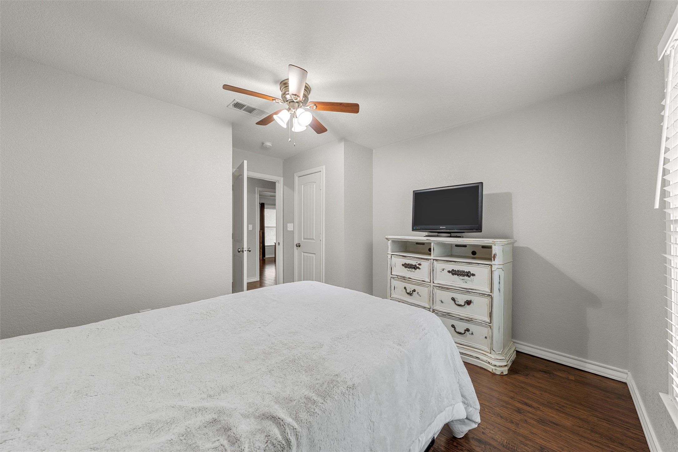911 S Main Street West TX 76691