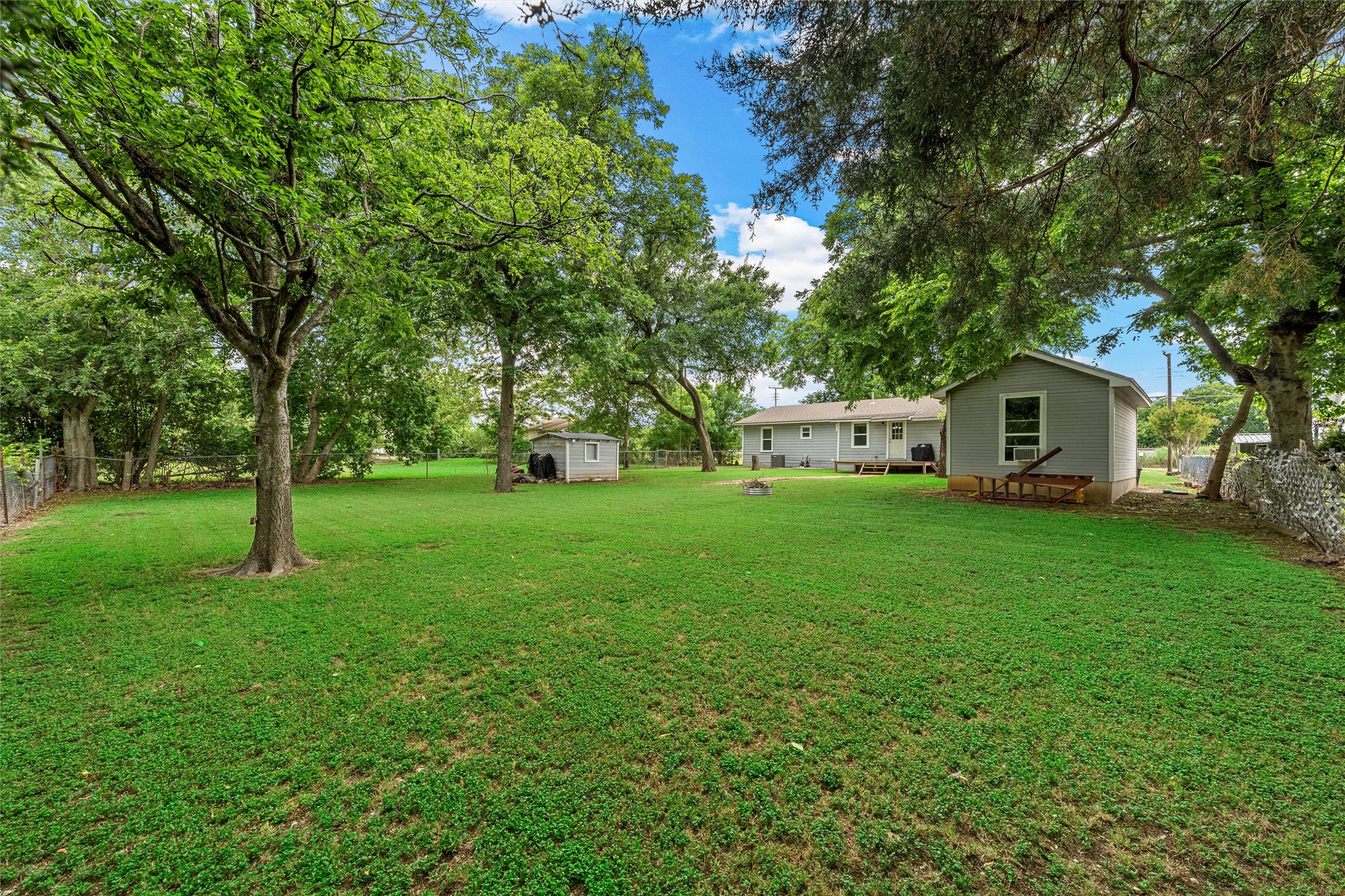 911 S Main Street West TX 76691