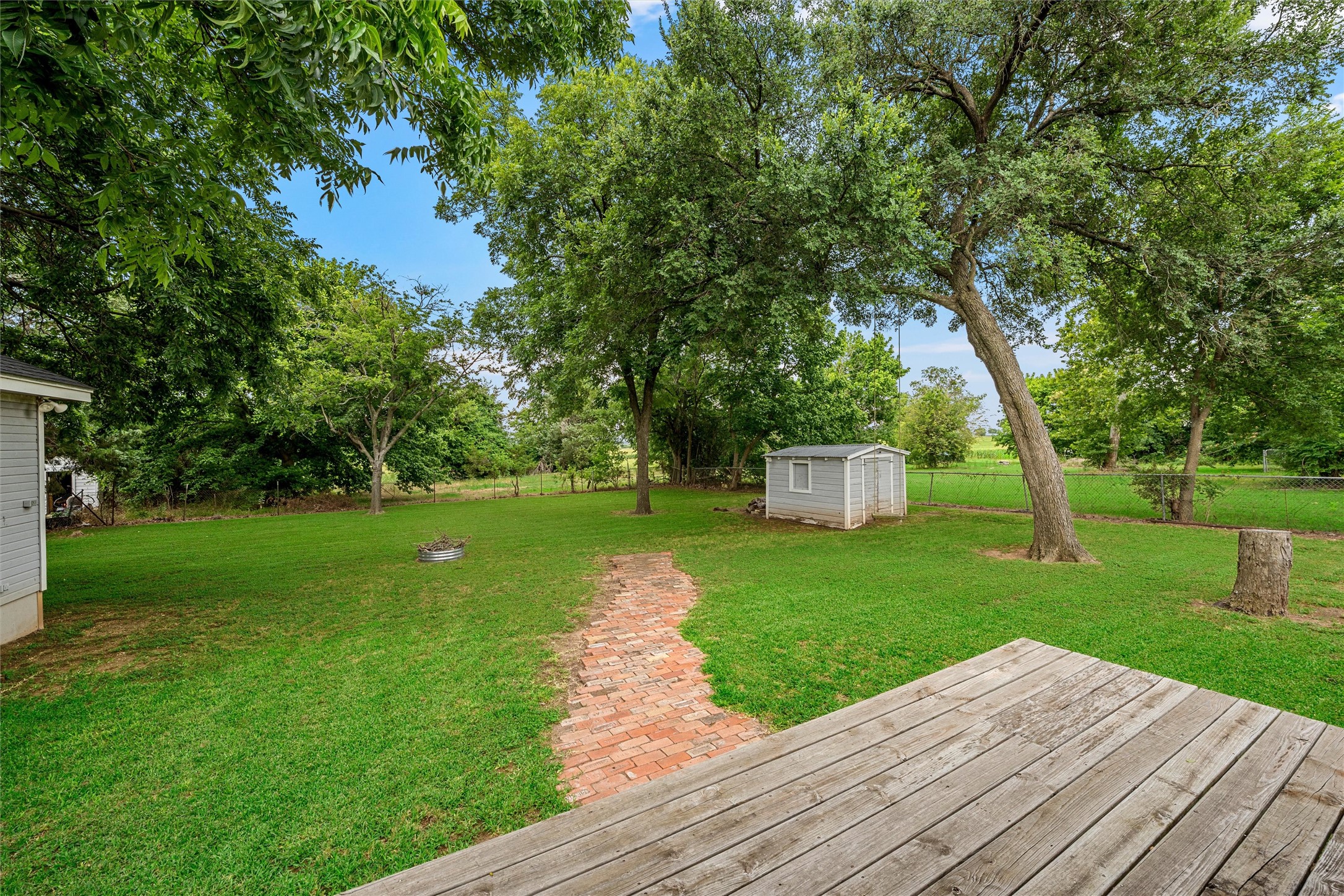 911 S Main Street West TX 76691