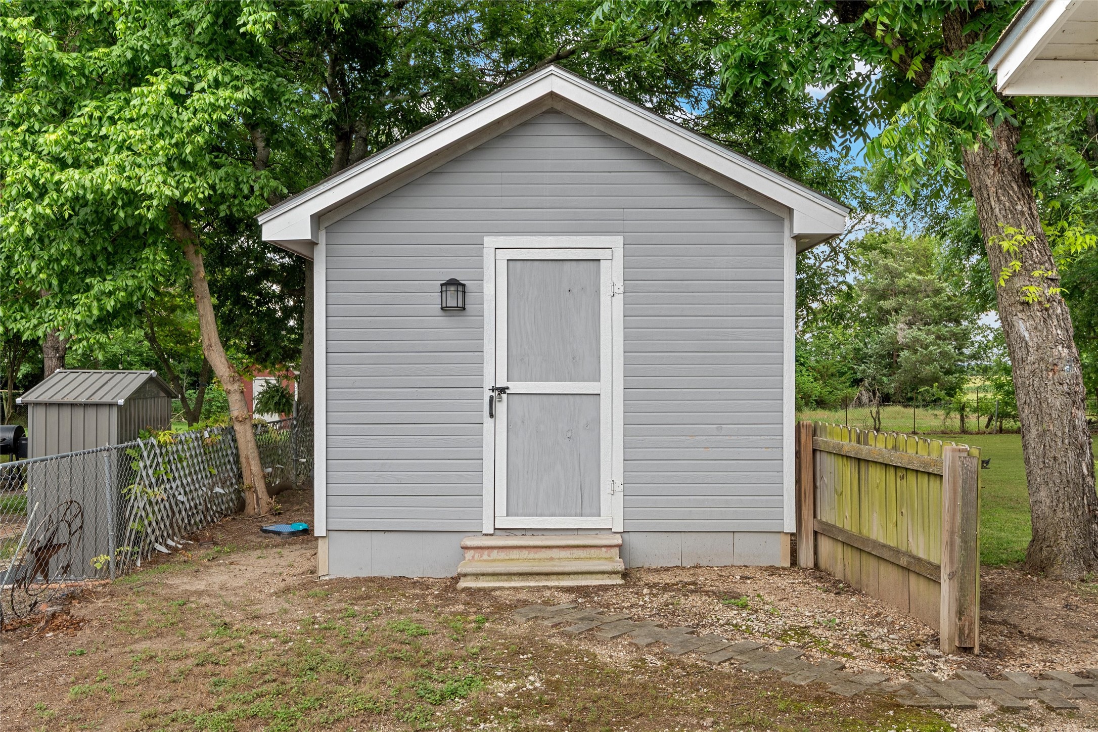 911 S Main Street West TX 76691