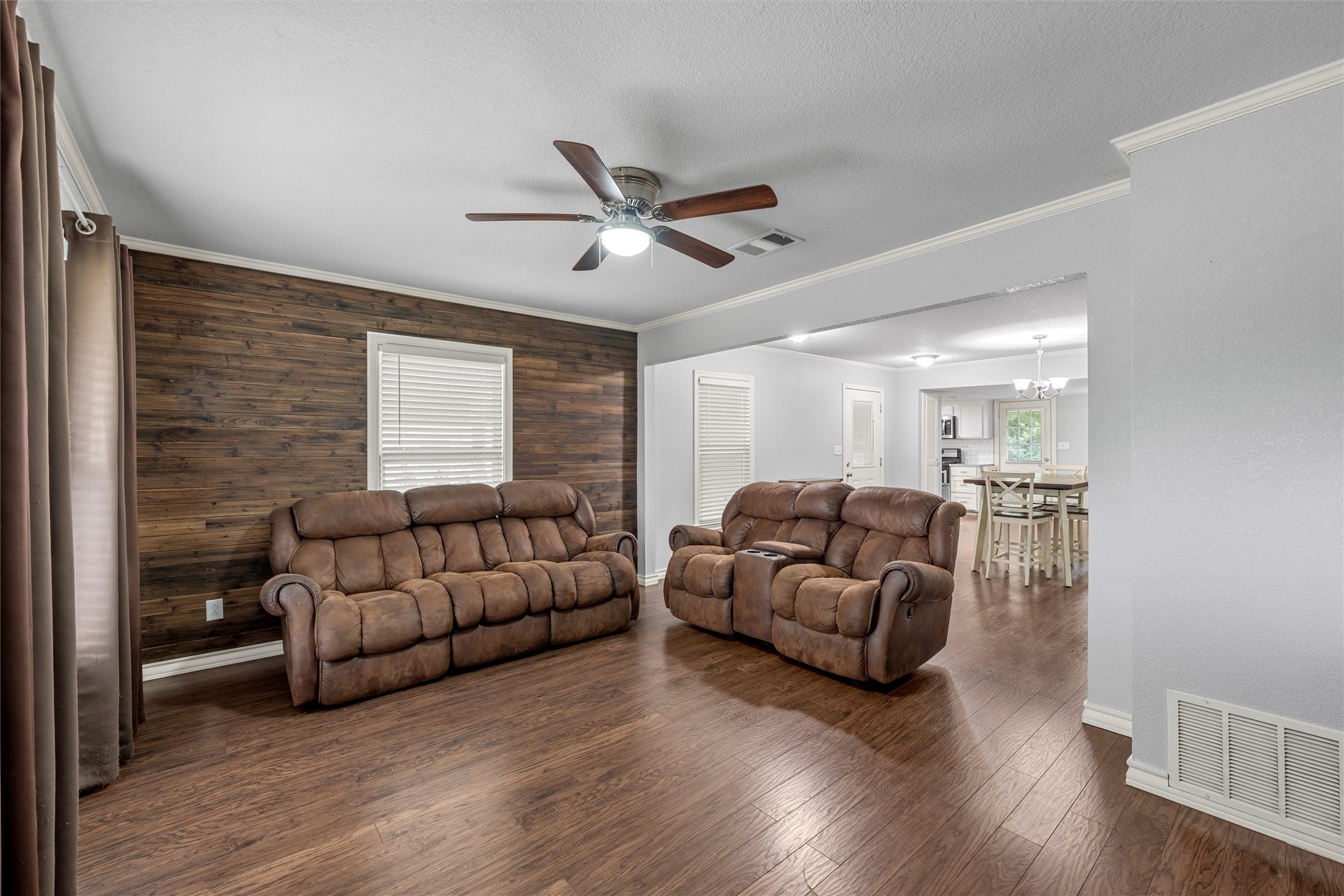 911 S Main Street West TX 76691