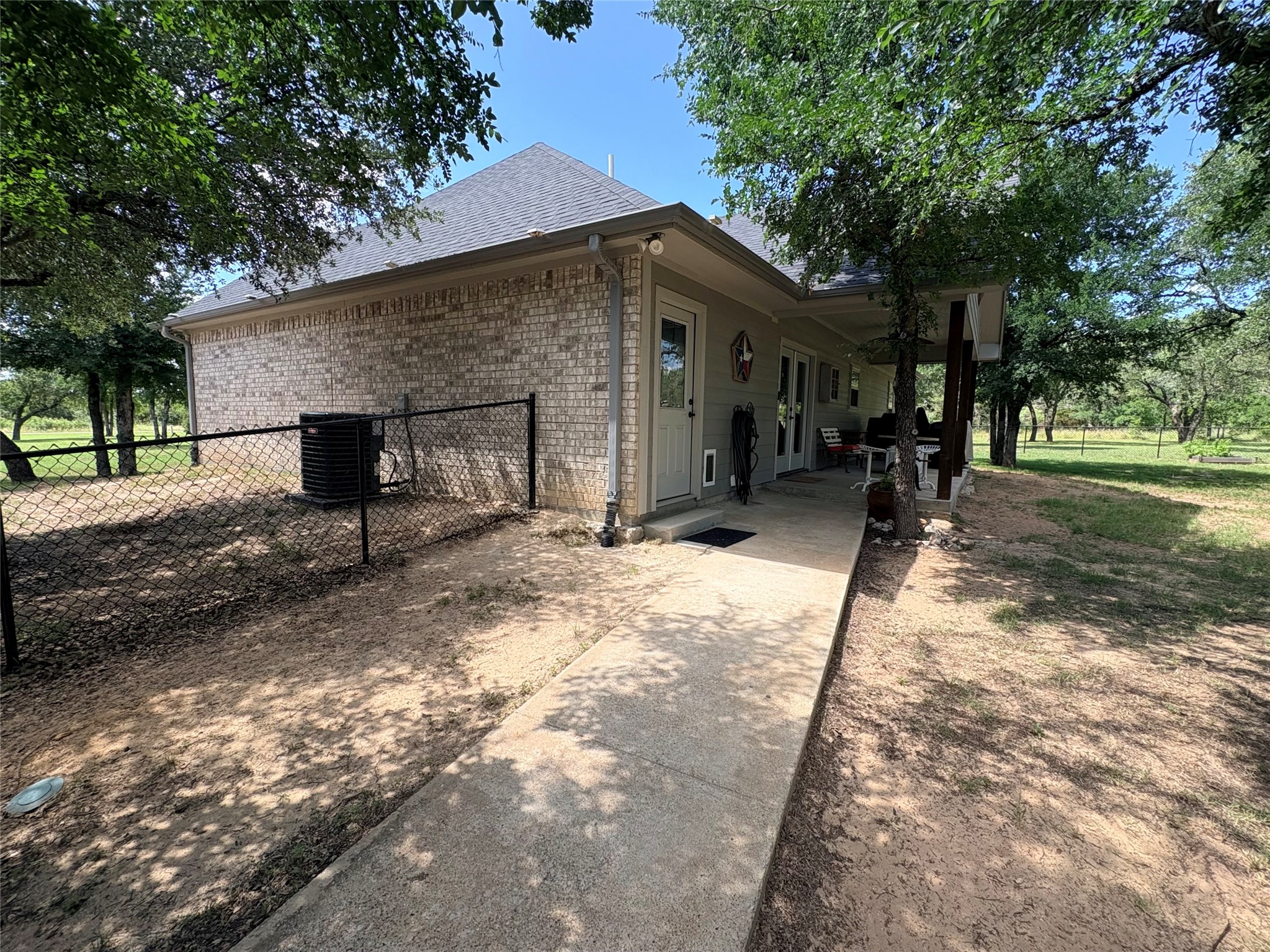 225 Robert Parker Way Eastland TX 76448