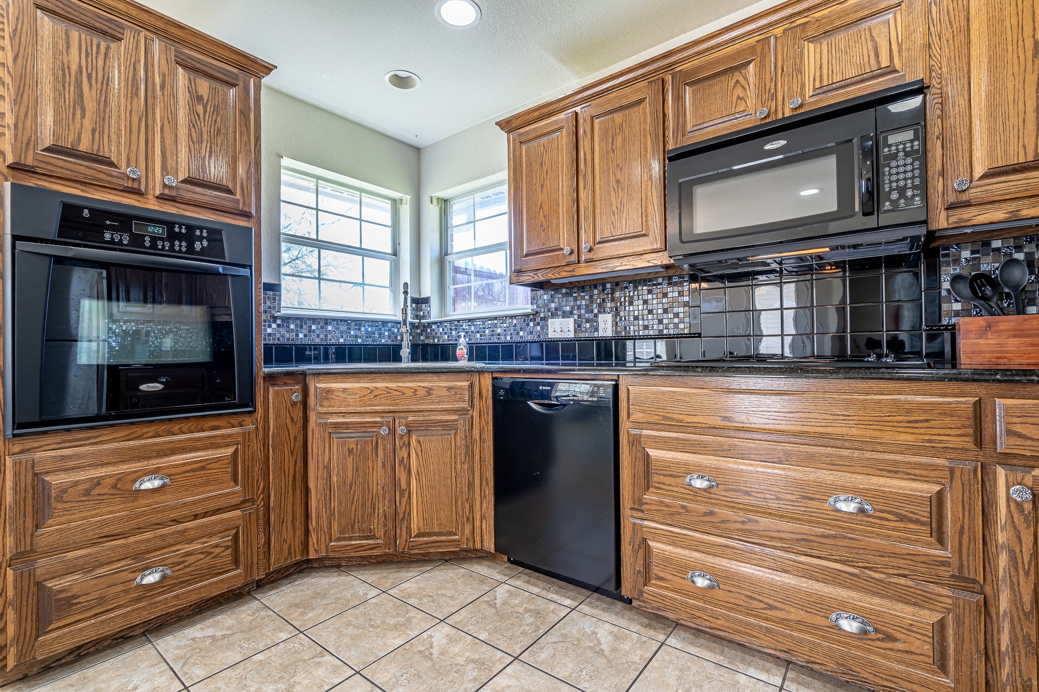 1909 Lazy Court Granbury TX 76048