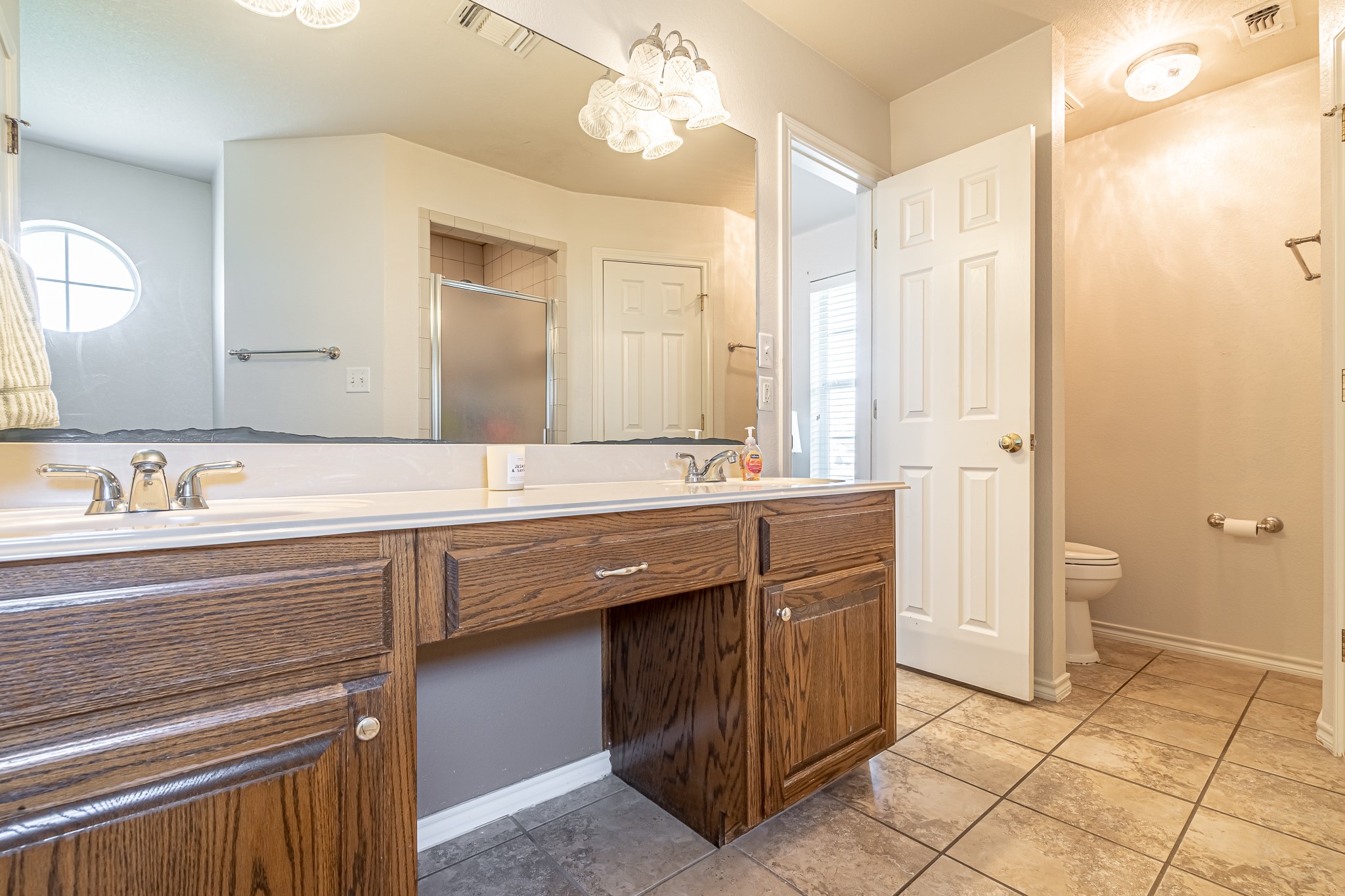 1909 Lazy Court Granbury TX 76048