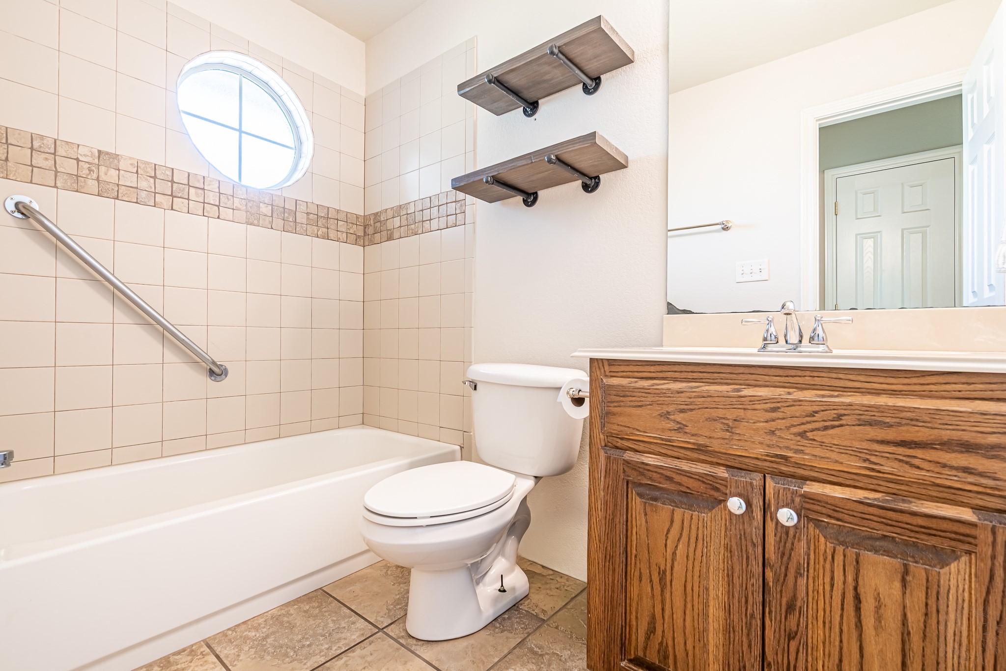 1909 Lazy Court Granbury TX 76048