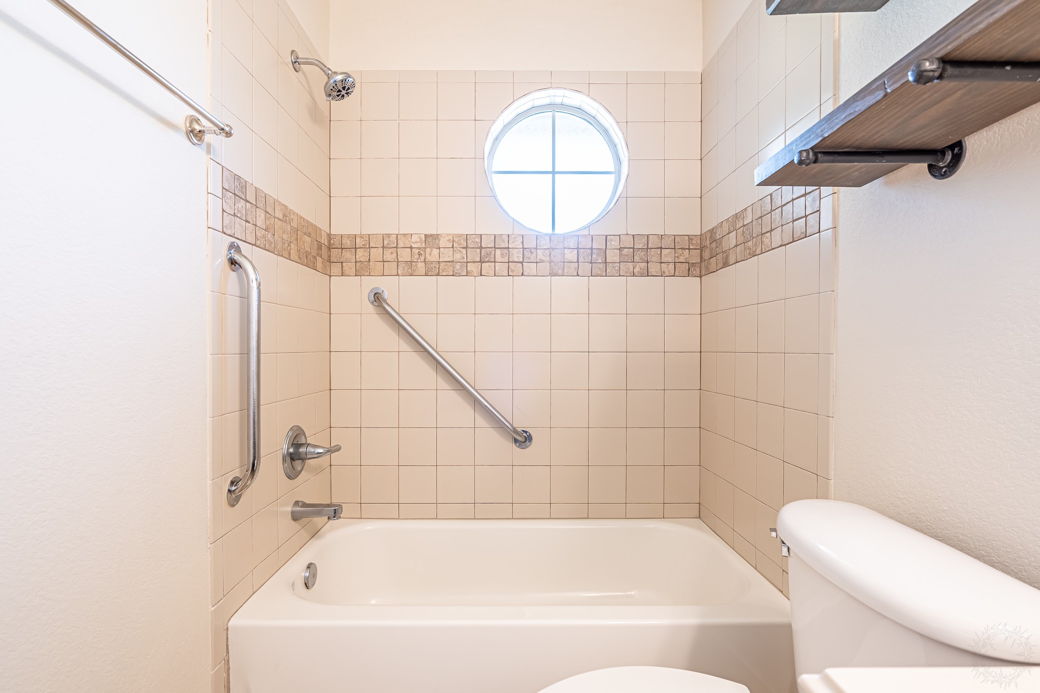 1909 Lazy Court Granbury TX 76048