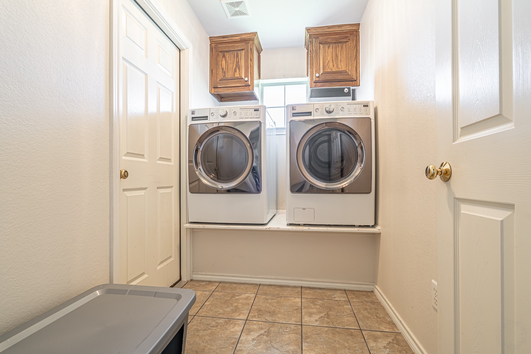 1909 Lazy Court Granbury TX 76048