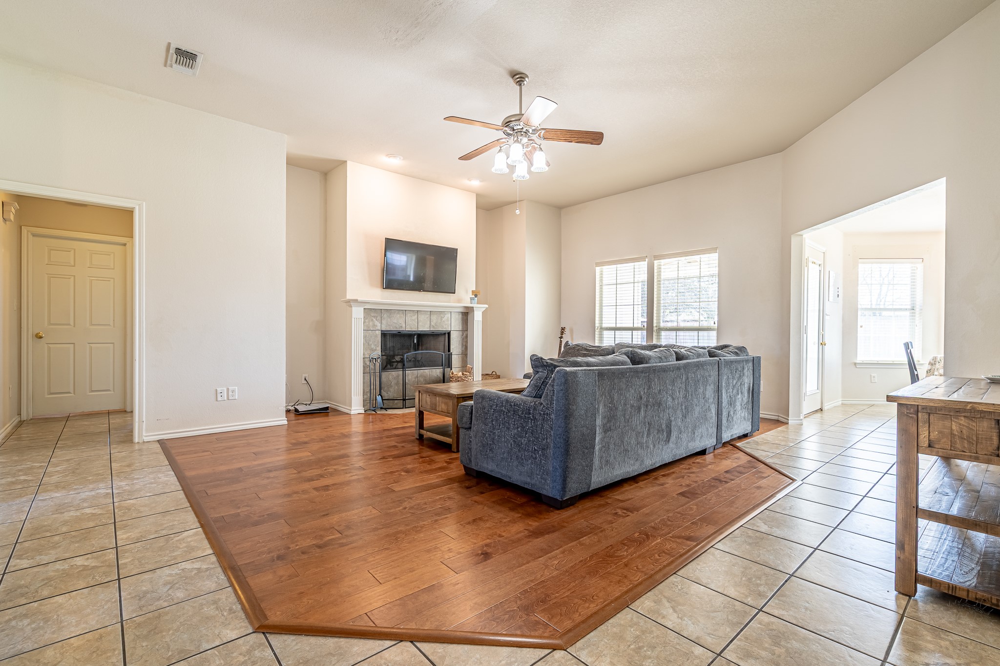 1909 Lazy Court Granbury TX 76048