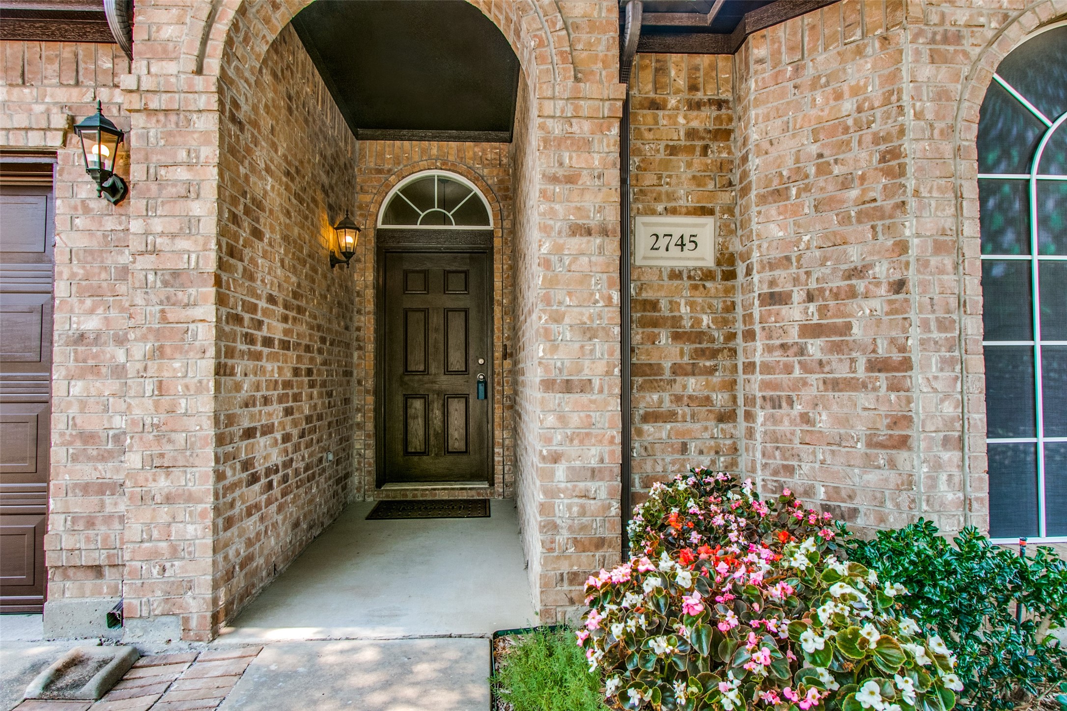 2745 Thorncreek Lane Fort Worth TX 76177