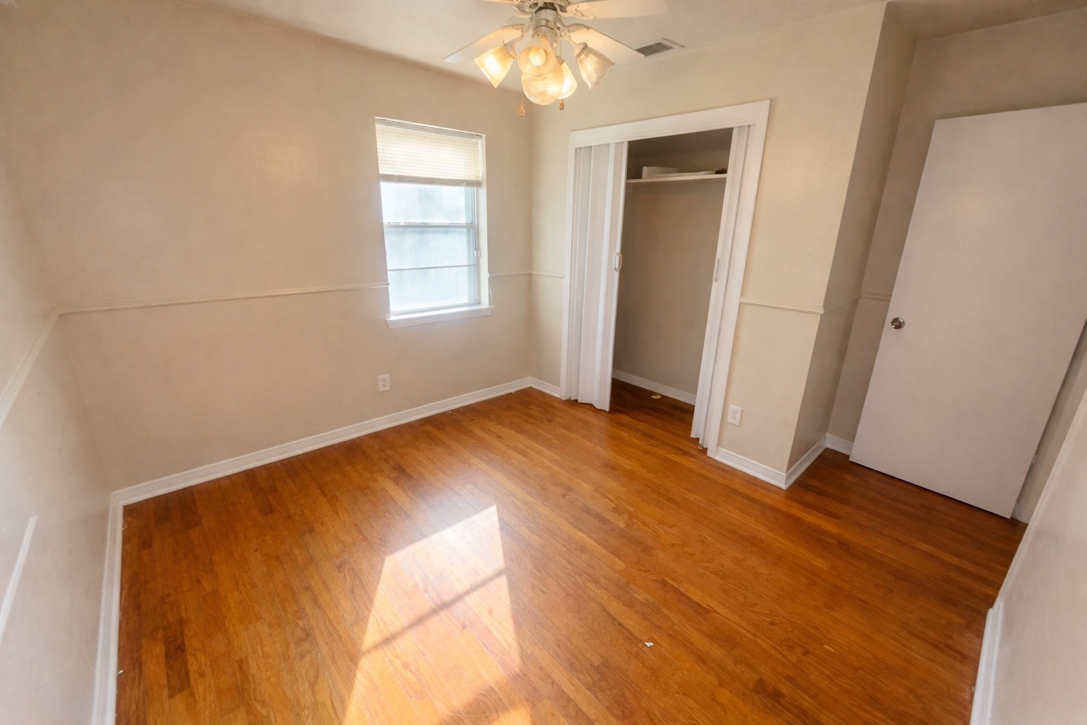 1117 Rancho Drive Mesquite TX 75149