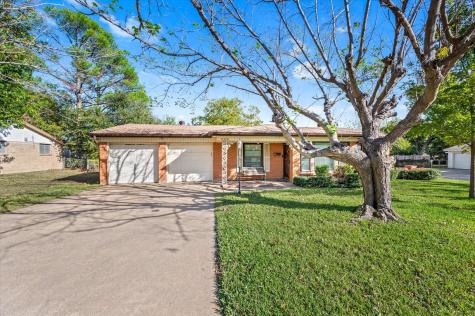 900 Russell Lane Bedford TX 76022