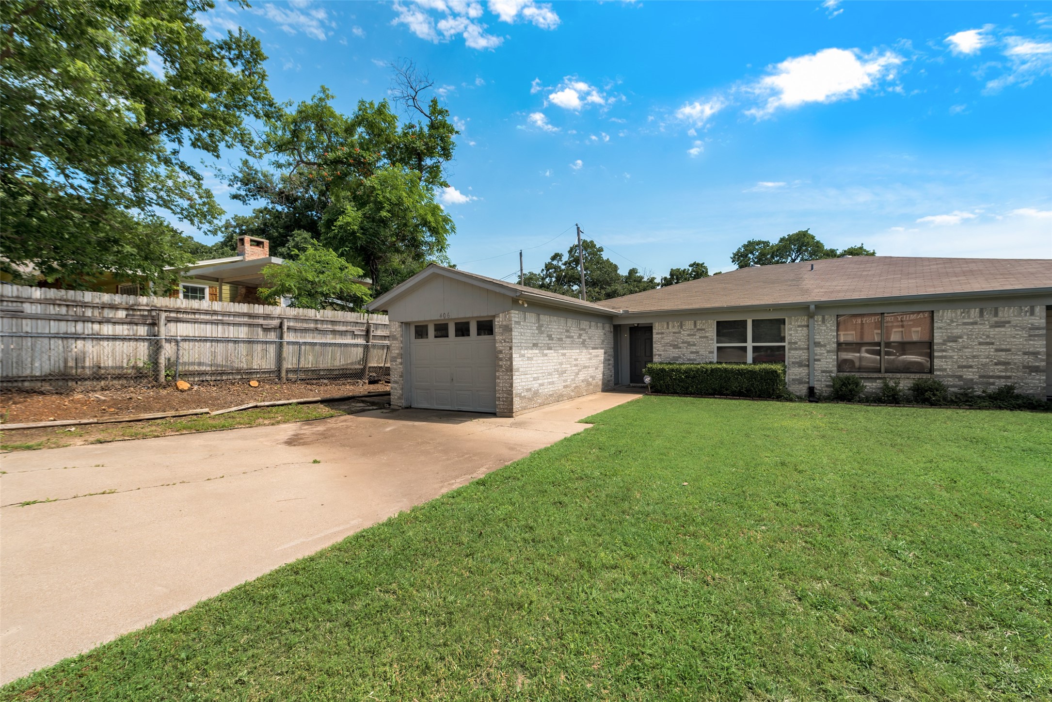 406 Inwood Road Azle TX 76020