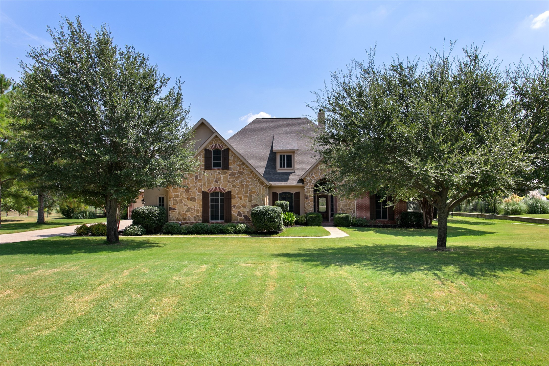 125 Silver Rose Boulevard Burleson TX 76028