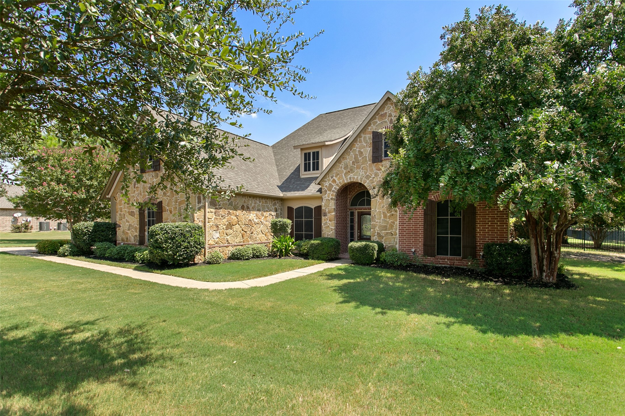 125 Silver Rose Boulevard Burleson TX 76028