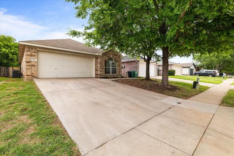 823 Cruise Street Denton TX 76207