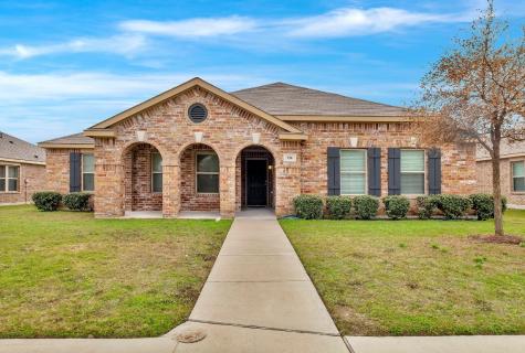 736 Jewelflower Drive Desoto TX 75115