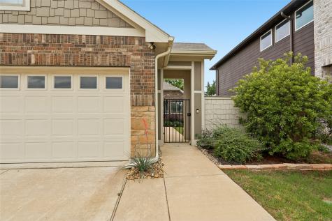 568 Val Verde Street Aubrey TX 76227