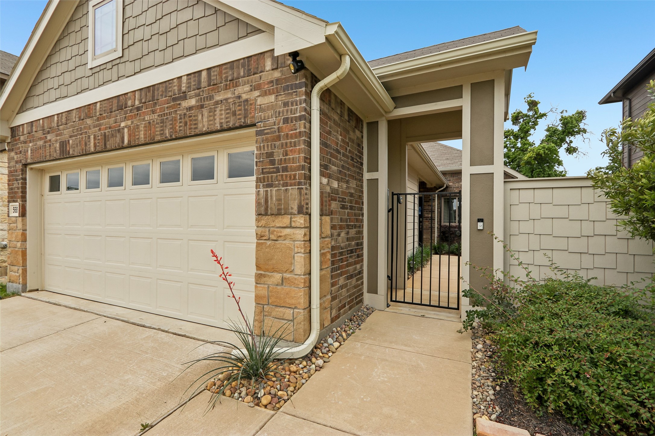 568 Val Verde Street Aubrey TX 76227