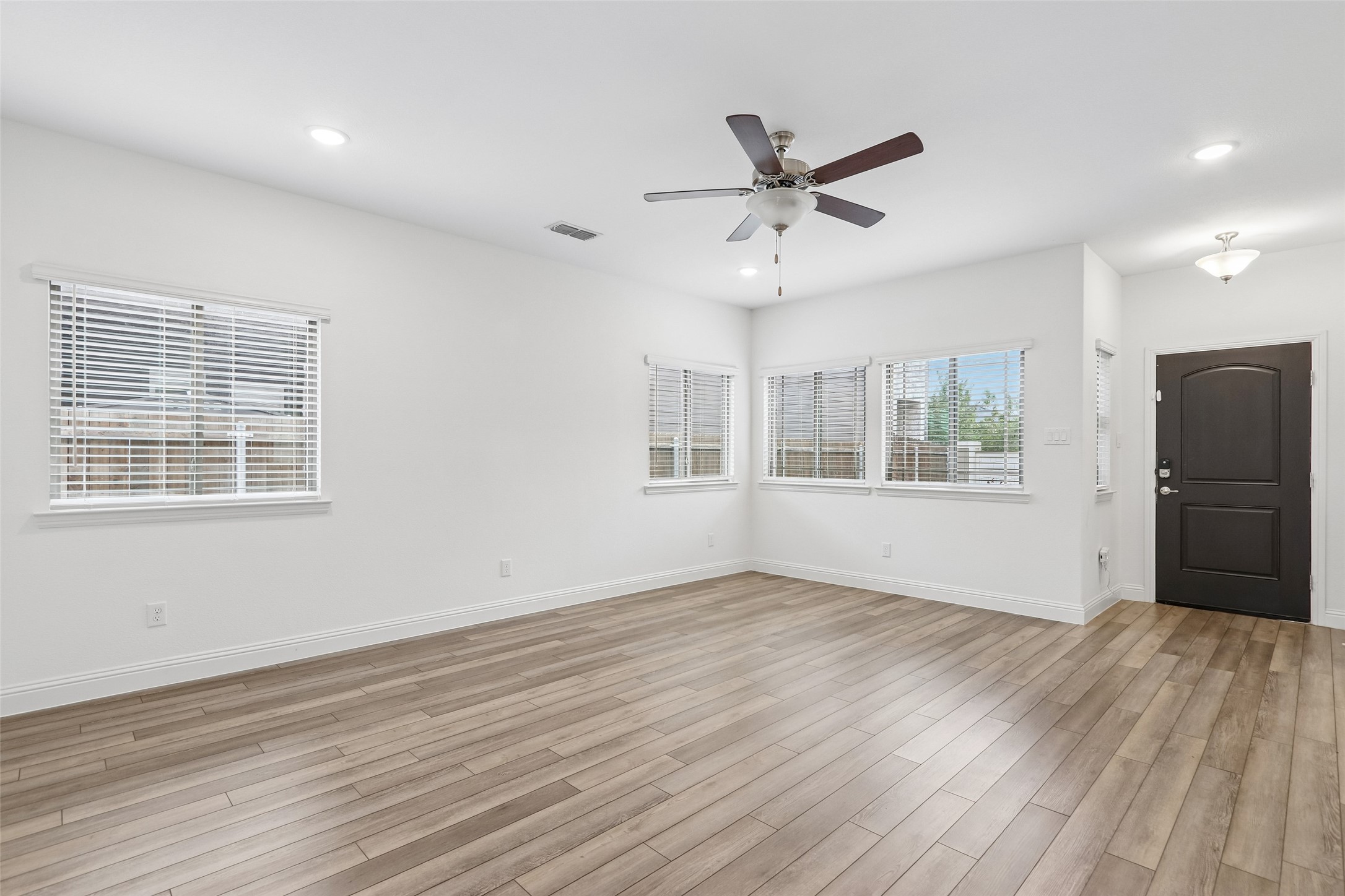 568 Val Verde Street Aubrey TX 76227