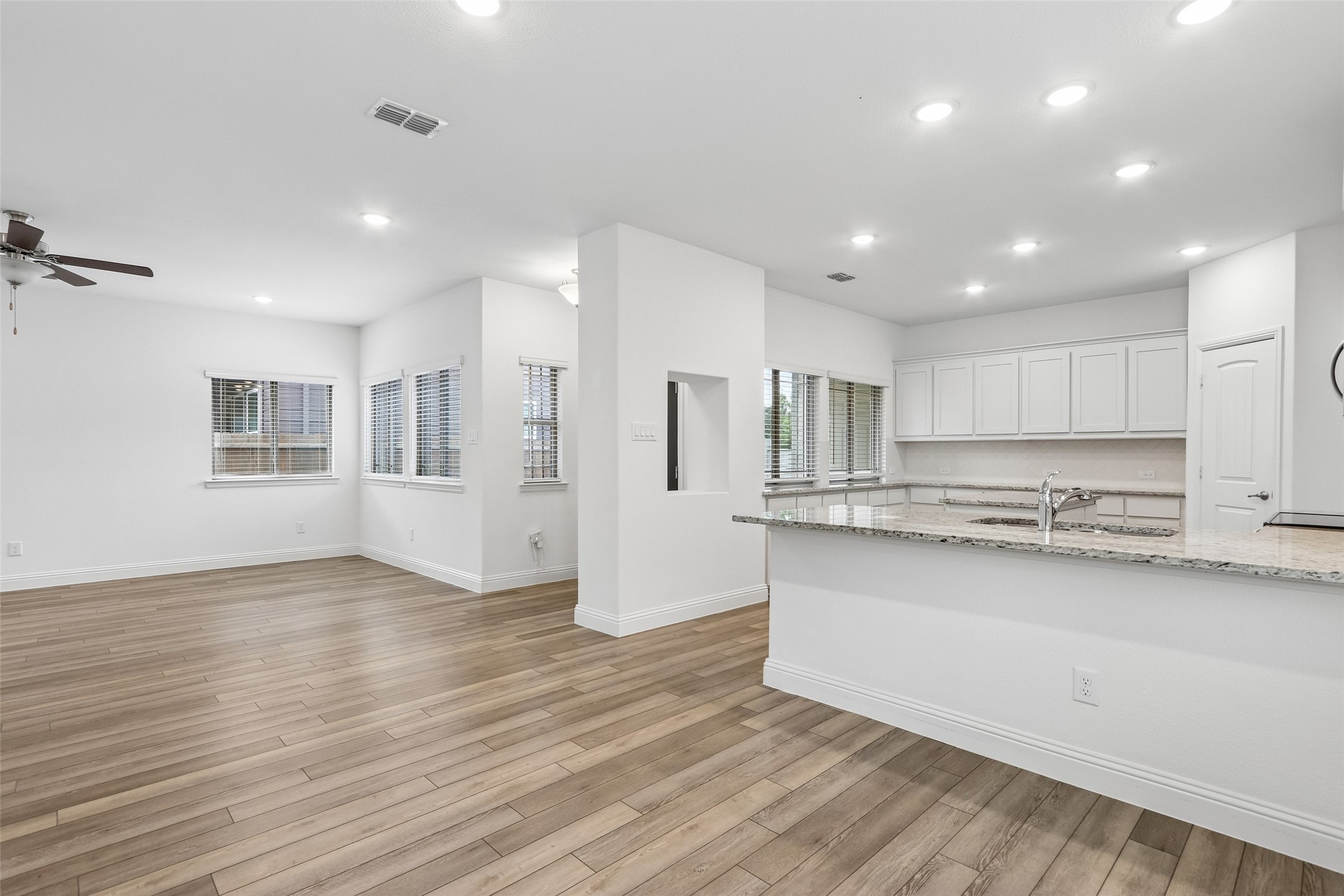 568 Val Verde Street Aubrey TX 76227
