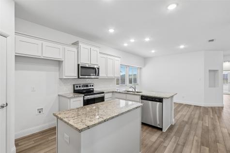 568 Val Verde Street Aubrey TX 76227