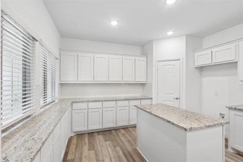 568 Val Verde Street Aubrey TX 76227