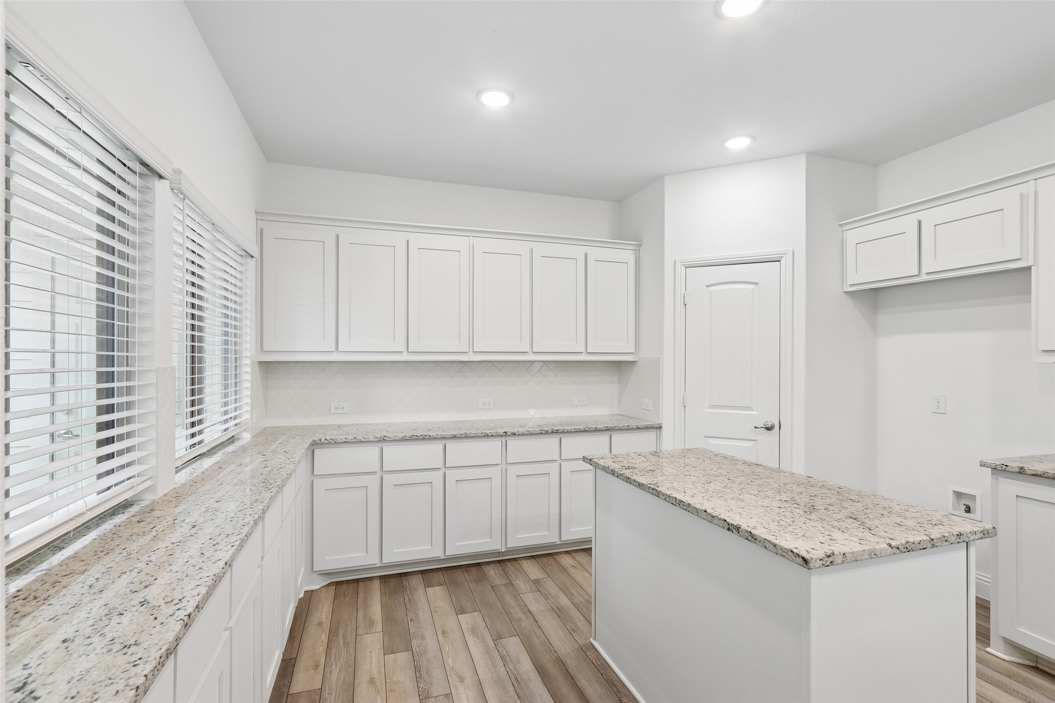 568 Val Verde Street Aubrey TX 76227