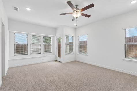 568 Val Verde Street Aubrey TX 76227