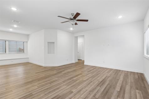 568 Val Verde Street Aubrey TX 76227