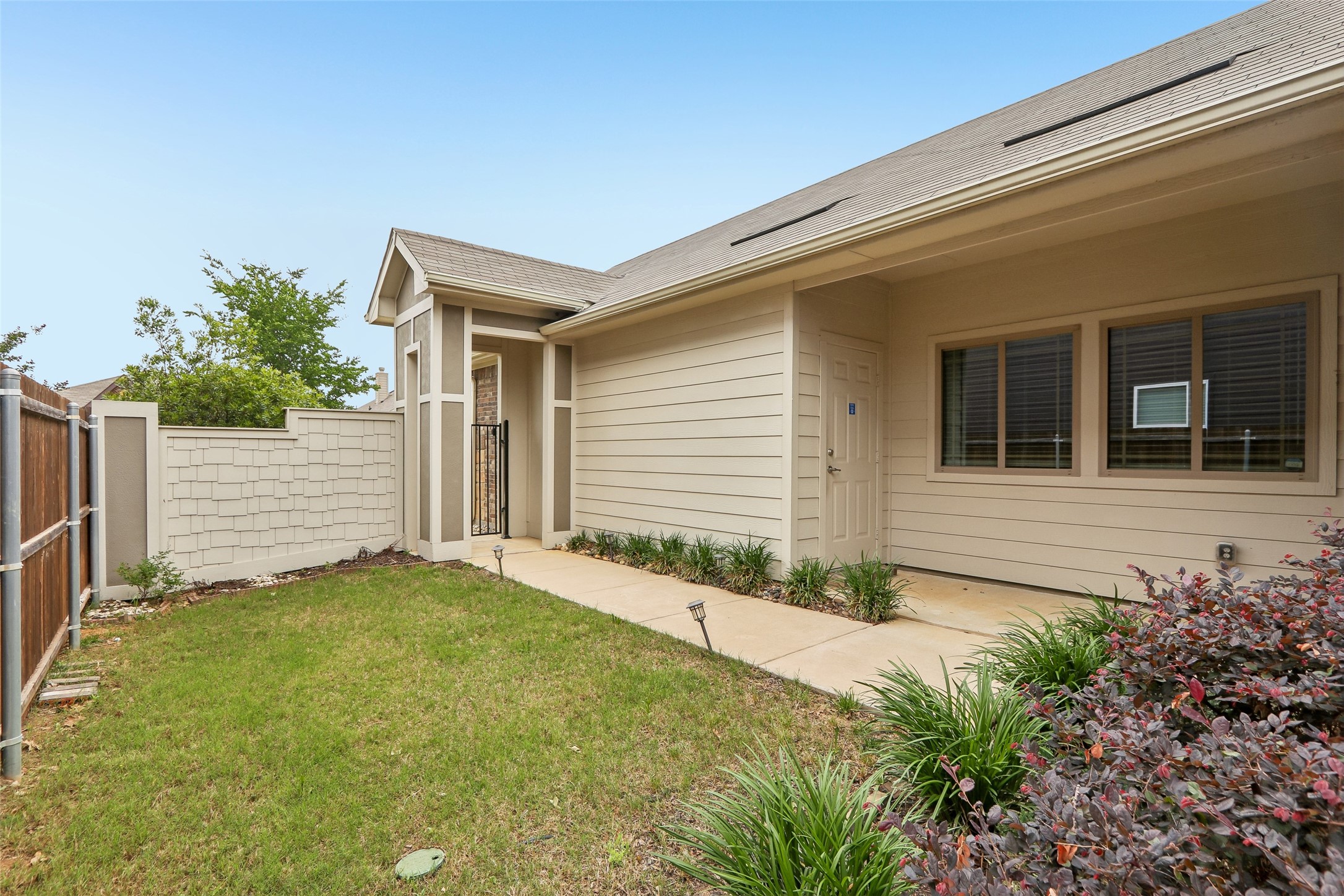 568 Val Verde Street Aubrey TX 76227