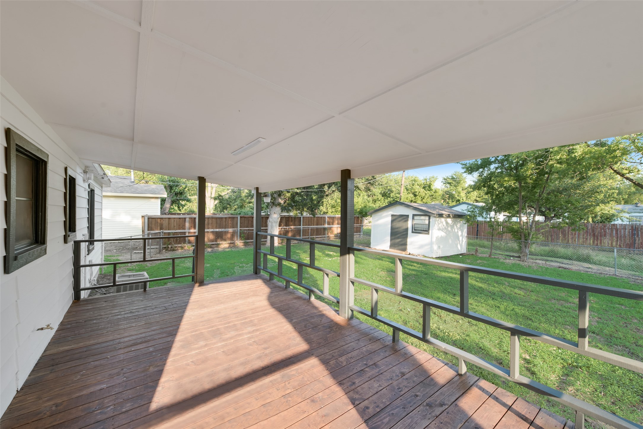 1468 Nash Street Garland TX 75042